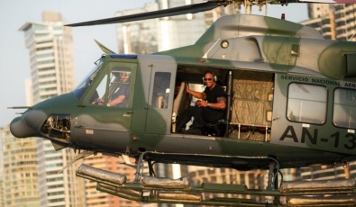 El actor no perdió el tiempo y estuvo sobrevolando la ciudad en un helicóptero